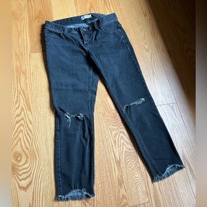 FREE PEOPLE, distressed skinny jeans in black, size 29
